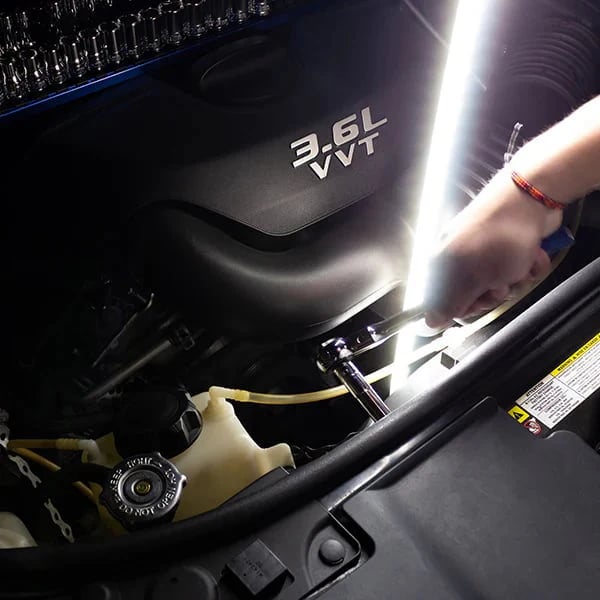 Bendable LED Flashlight Stick - 31" Flexible Design, 7-Hour Long Battery Life